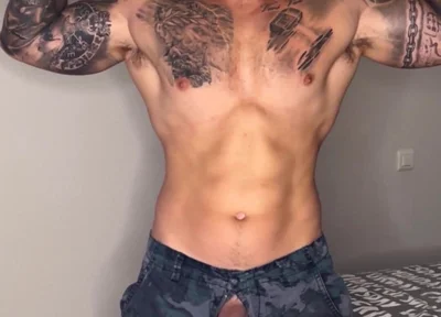 Military Huge Cumshot with No Hands
