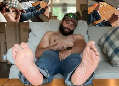 Foot POV Bearded Muscle Bloke Squirts Cum on Himself