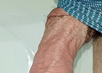 I Enjoy Piss in Bathroom, Big Cock and Veniza