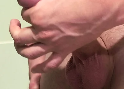 I Wanted to Jerk off in the Toilet