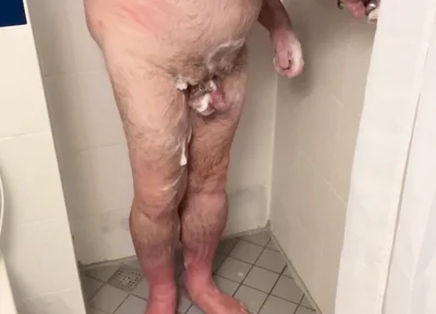 In the Shower with Coach Karl 6765