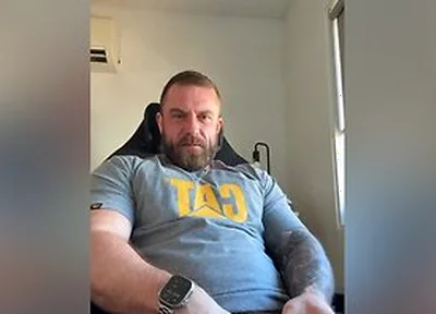 Built Aussie Bloke Edges In Office Chair & Explodes Pov All Over Your Face