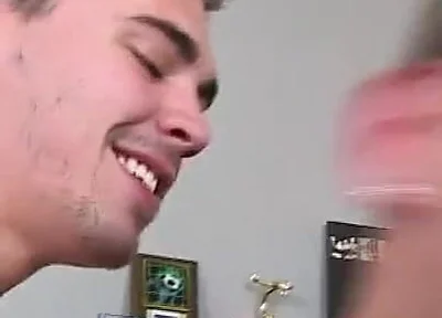Asher Hawk Fucks Tyson Pierce