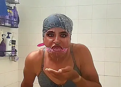 Kris Reelz - Self Face Spit,agagging on a Mouth Ring