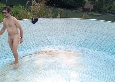 Naked in the Garden: Dirty Handjob in the Pool