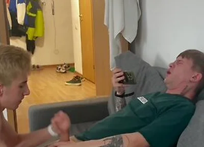 Twink Invited His Twink Friend With A Big Dick Over And Seduced Him Into Giving Him A Blowjob