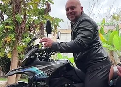 Huge Creampie In Outdoors On The Bike