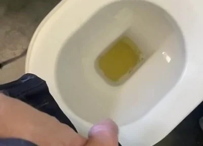 Jules’ Bathroom Breaks: a Normal Day Compilation