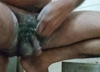 Enjoying Jarking at Bathroom Feel Relax