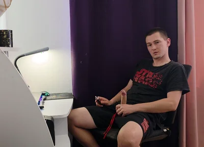 I Tried to Masturbate and Reach an Orgasm, but My Wife Unexpectedly Interrupted Me