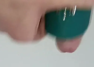 I Cum in My Friends Bathroom Sink with Gush - 24.04.2024