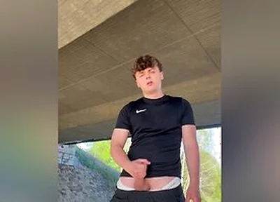 Risky Outdoor Cumshot In Hot Sport Clothing