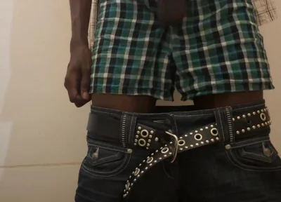 Bro Got Horny at Work He Had to Beat His Meat in the Washroom