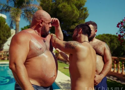 Putting Sun Cream on Two Big Handsome Bears Massage Asmr