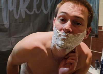 I Shave My Facial Hair and Armpits. Hot Amateur Guy Solo