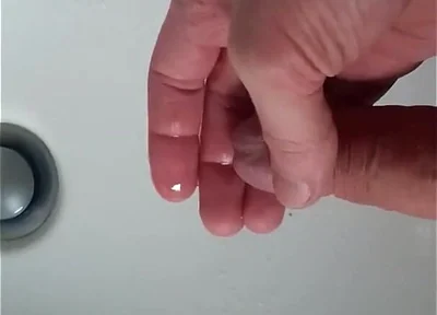Pee in Bathroom Sink - 04.04.2024