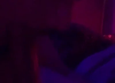 Cutie Str8 Gets a Nice Head in Bed