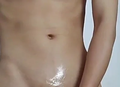 Perks for Fans! This 19 Yo Teen Cumshot Twice