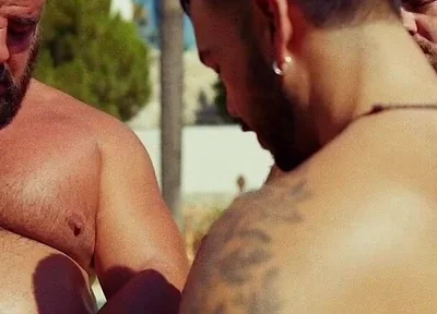 Poolside Cream Rubdown: Four Hands Slick up a Needy Sub, Sandwiched