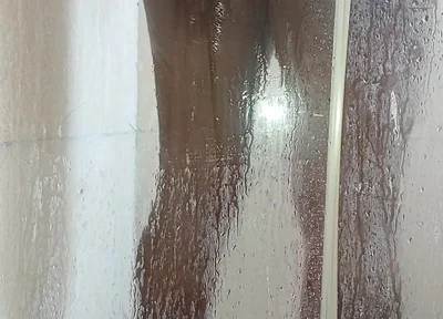 Time to Shower with My Toy