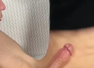 Its My First Time Getting a Blowjob From a Guy, and I Came in His Mouth
