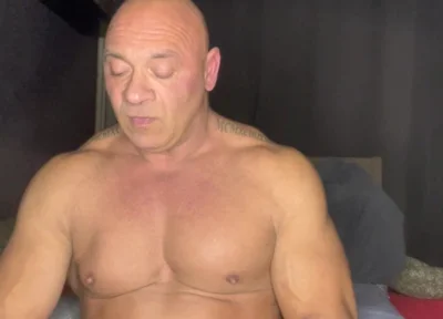 Mr Guru Naked Wank Solo Bodybuilder Daddy
