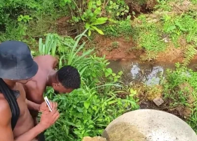 Watch How He Wore His Pant and Ran Away.