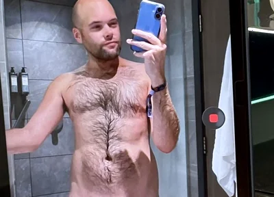 Horny Hotel Jerking