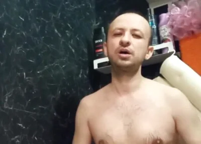 A Naked Man Jerks off His Big Dick in the Bathroom