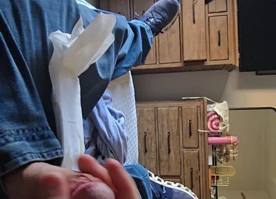 Sexy Soft Asian Huge Overnight Maxi-pad Stroking