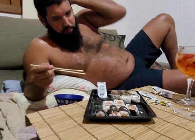 100-piece Sushi Challenge: Completely Maxed Out & Bloated