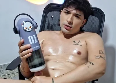 New Toy - the Guys From Beyourlover Sent Me a Mechanical Masturbator to Play with My Cock and Make Me Cum