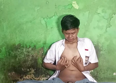 Young Man Tries Round Nude