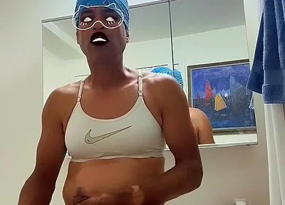 Kris Reelz - Showing off My New Sports Bra