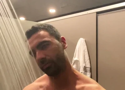 I Love to Take a Hot Shower