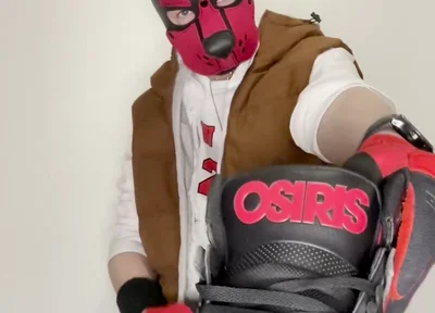 Sneaker Sniff