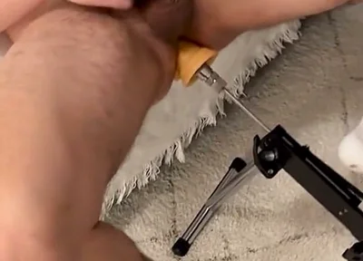 Trying Fuck Machine with Best Friend