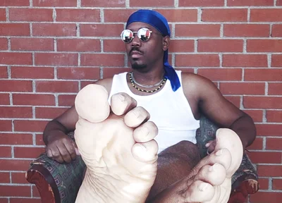 Moving Smooth Male Soles (2026)