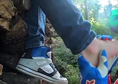 Take Off Dc Shoes Of Blond Teen 18+ Boy