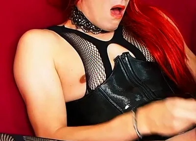 The Redhead Slut Simone and Her Fuck Machine