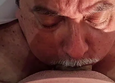Boy Cumming on Stepdaddy