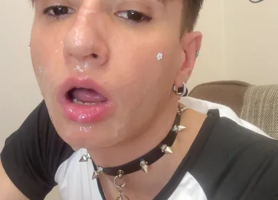 Femboy Sucking Dildo Got Whole Face Wet