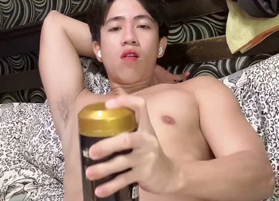 Jacking off When I Saw My Neighbor Naked