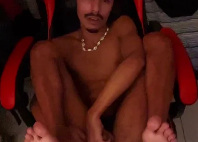 Positions to Fuck Me in the Gamer Chair, Feet and Bate