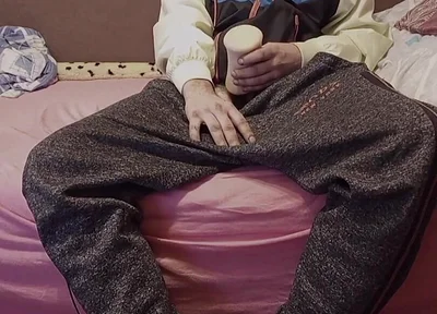 Masturbate on Bed in My Free Time