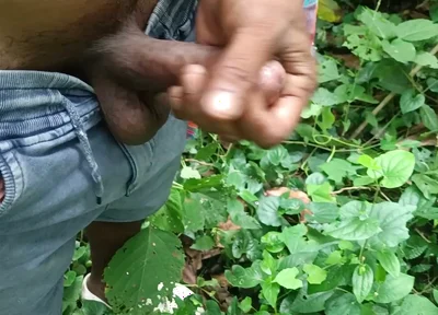 Ranjitdesi Mature Guy Hunts Wild While Taking Deepthroat