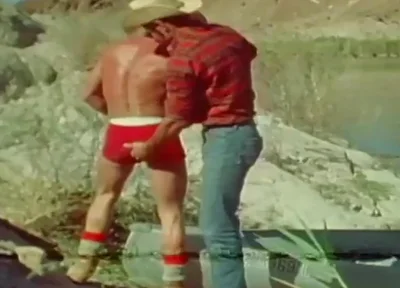 Holtzs Canoe Tease