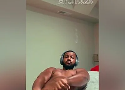Watch Me Oil Up My Bbc And Tease Myself To The Brink Of Insanity