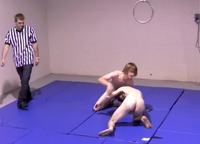 Strip Wrestling - Chapter 2