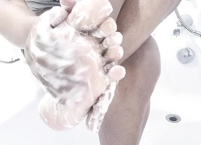 I Clean Sensually My Feet (2025)